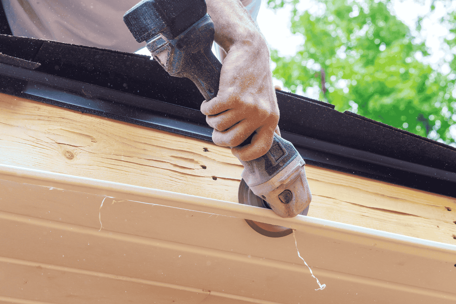 Best Practices for Installation of Soffit: A Step-by-Step Guide 3 Preparing for soffit installation with necessary tools and materials.