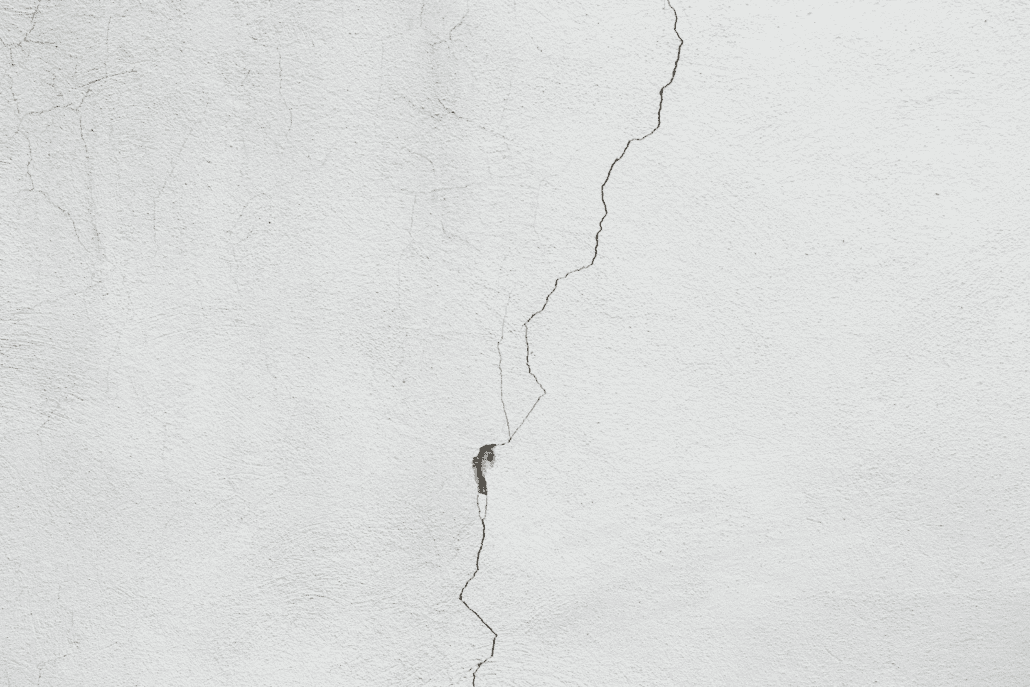 When to Worry About Cracks in Foundation: Key Warning Signs | A&M Home ...